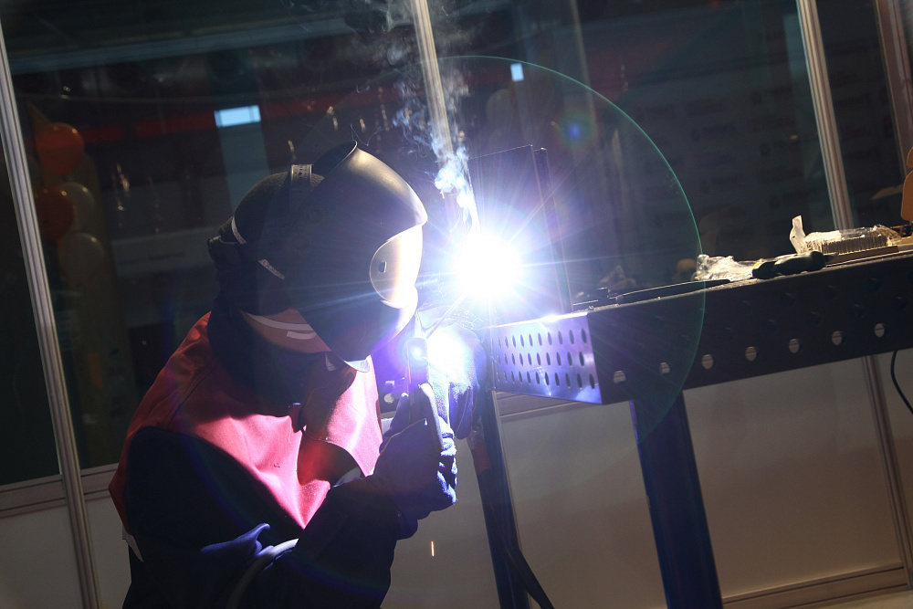 Сварщик ОАО "Уралхиммаш" завоевал II место на престижном конкурсе «WorldSkills Hi-Tech»