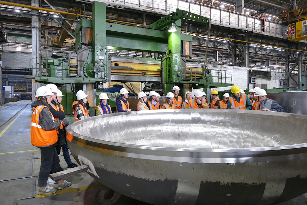 Экскурсия  «Уралхиммаша» вошла в десятку лучших промышленных туров страны